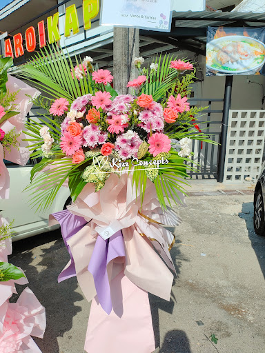 Kedai Bunga Terbaik Berhampiran Saya di Kampung Sungai Ara