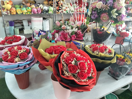 Kedai Bunga Terbaik Berhampiran Saya di Kuang
