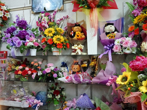 Kedai Bunga Terbaik Berhampiran Saya di Taman Senai