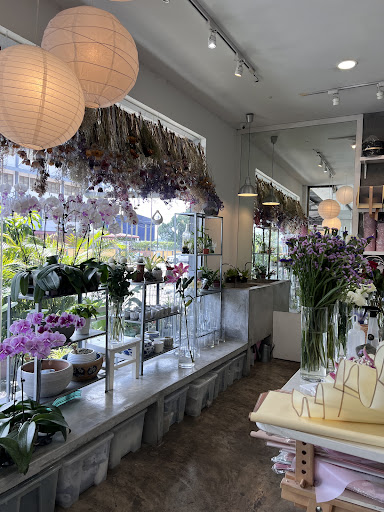 Dede Flowers & Gifts