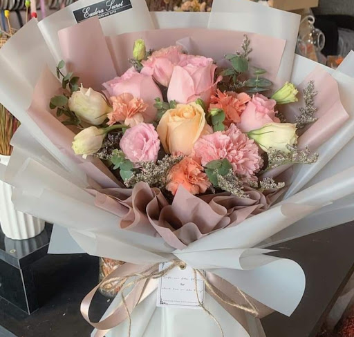 Eudora Secret Florist