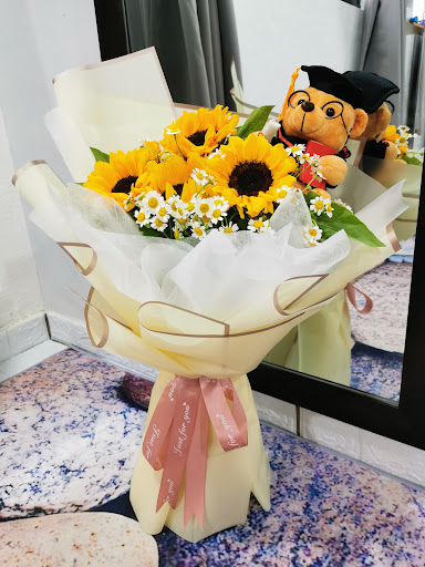 R.Oris Florist Studio