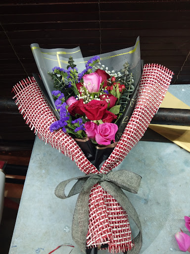 SKG FLORIST SHOP