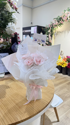 The LUXE Florist & Gifts