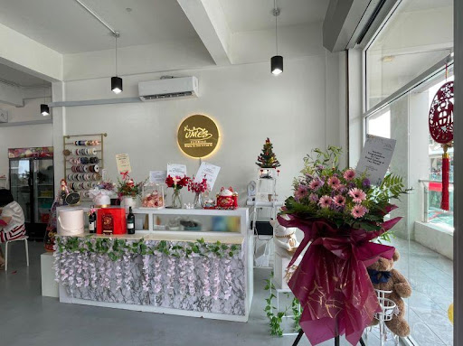 UME'S FLORIST